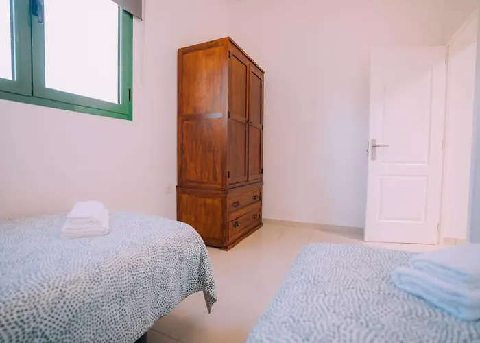 Acogedor Apartamento Con Terraza *
